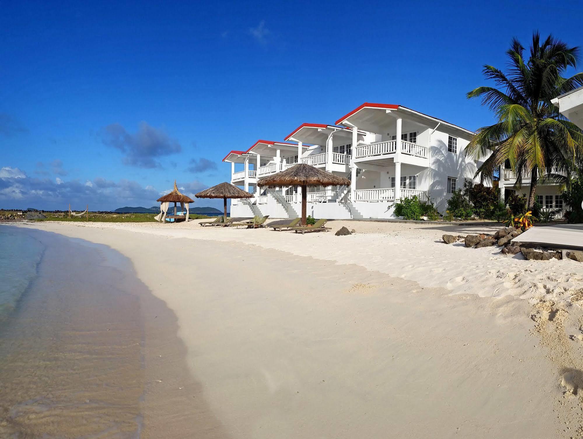 Davids Beach Hotel Clifton Exterior photo